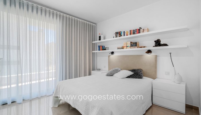 Te koop - Huis - Vrijstaande Villa - Guardamar del Segura - Guardamar del Segura Centro