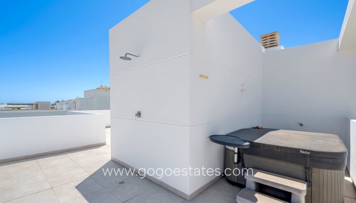 Te koop - Huis - Vrijstaande Villa - Guardamar del Segura - Guardamar del Segura Centro