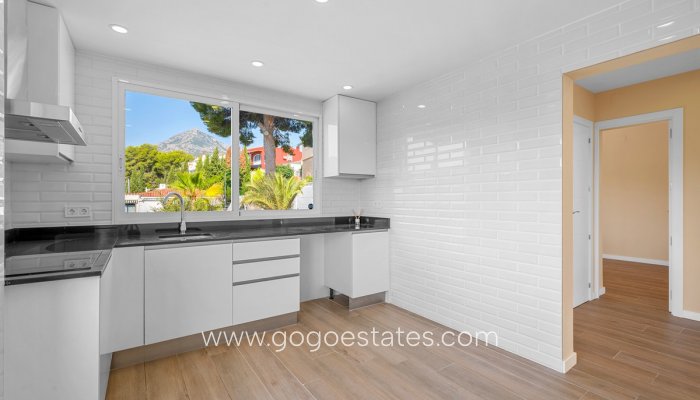 Te koop - Huis - Vrijstaande Villa - La Nucía - La Nucia Centro