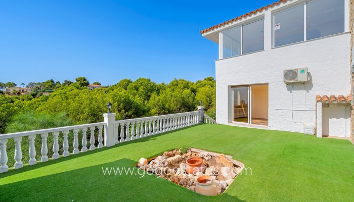 Te koop - Huis - Vrijstaande Villa - La Nucía - La Nucia Centro