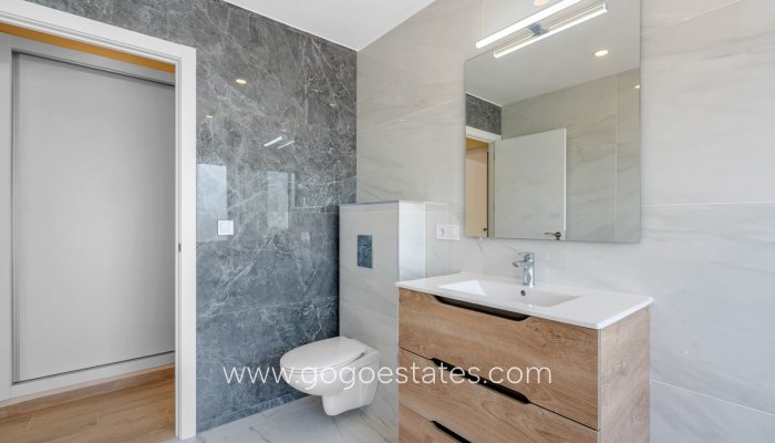 Te koop - Huis - Vrijstaande Villa - La Nucía - La Nucia Centro