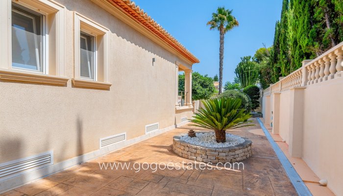 Te koop - Huis - Vrijstaande Villa - Benissa - Benissa Centro