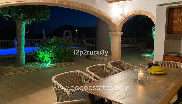 Te koop - Huis - Vrijstaande Villa - Benissa - Benissa Centro