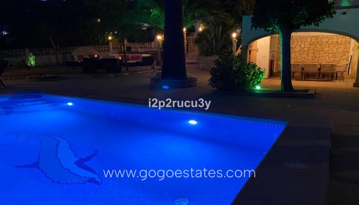 Te koop - Huis - Vrijstaande Villa - Benissa - Benissa Centro