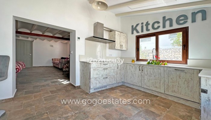 Te koop - Huis - Vrijstaande Villa - Teulada - Moraira