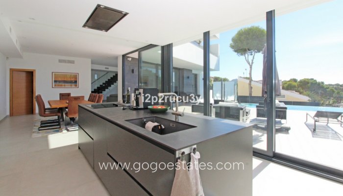 Te koop - Huis - Vrijstaande Villa - Teulada - Moraira