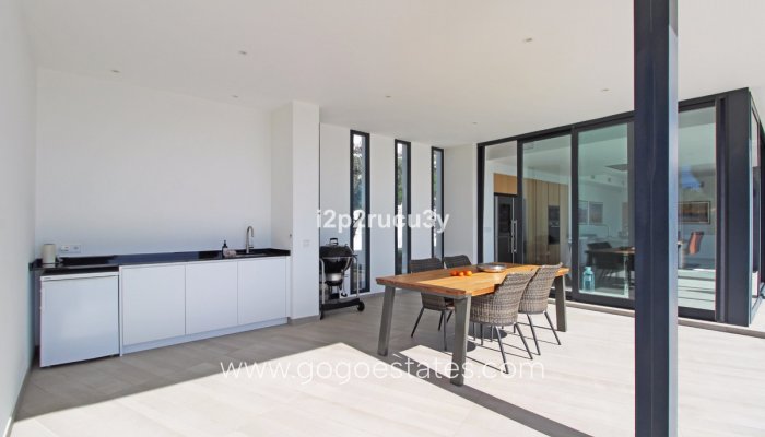 Te koop - Huis - Vrijstaande Villa - Teulada - Moraira