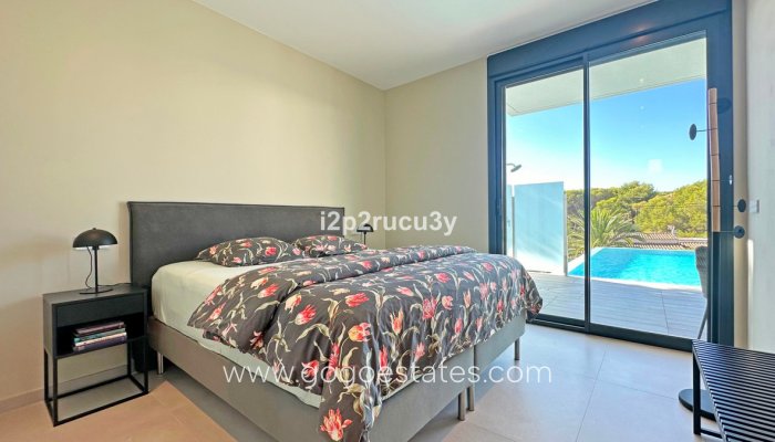 Te koop - Huis - Vrijstaande Villa - Teulada - Moraira