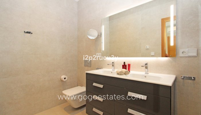 Te koop - Huis - Vrijstaande Villa - Teulada - Moraira