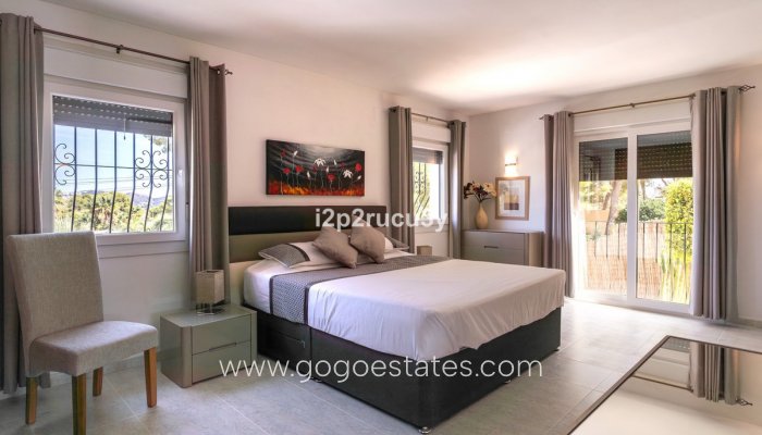 Te koop - Huis - Vrijstaande Villa - Teulada - Moraira