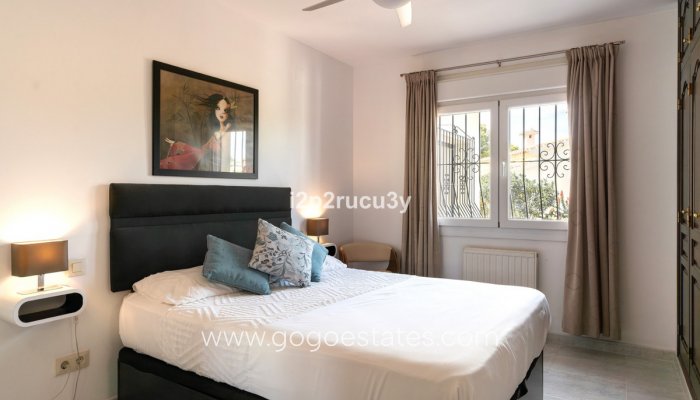 Te koop - Huis - Vrijstaande Villa - Teulada - Moraira