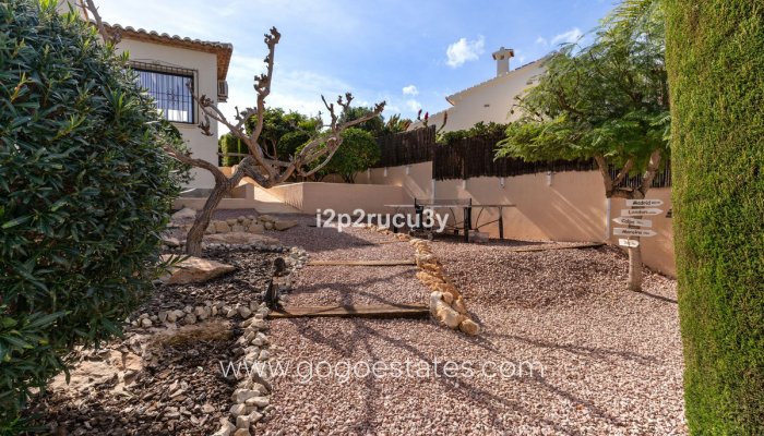 Te koop - Huis - Vrijstaande Villa - Teulada - Moraira