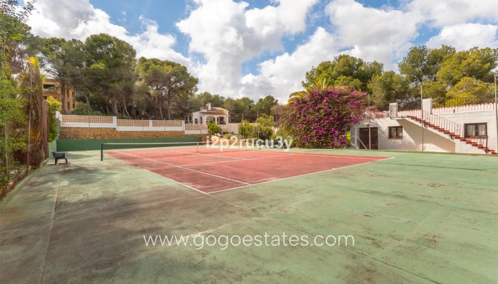 Te koop - Huis - Vrijstaande Villa - Teulada - Moraira