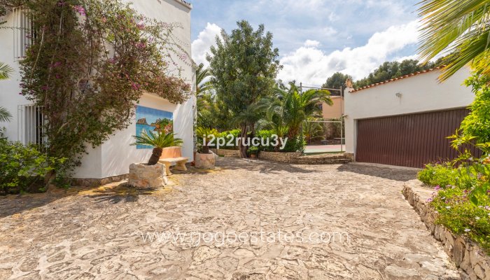 Te koop - Huis - Vrijstaande Villa - Teulada - Moraira