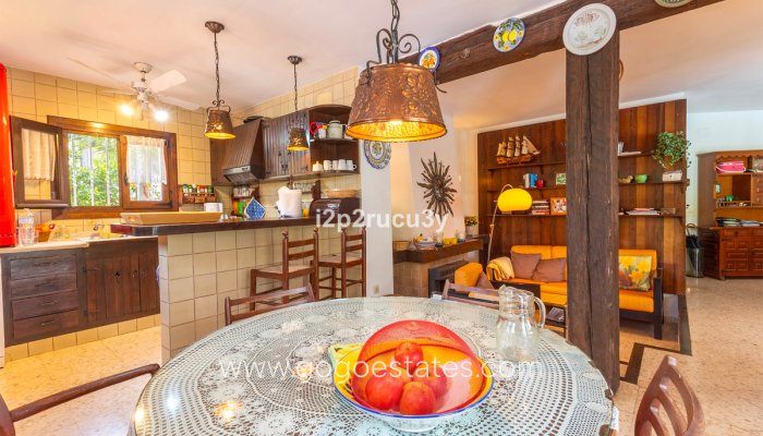 Te koop - Huis - Vrijstaande Villa - Teulada - Moraira