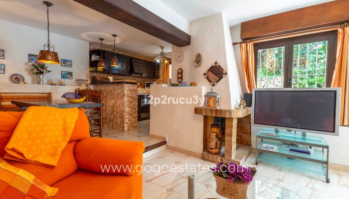 Te koop - Huis - Vrijstaande Villa - Teulada - Moraira