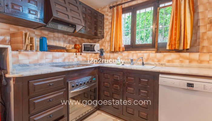 Te koop - Huis - Vrijstaande Villa - Teulada - Moraira