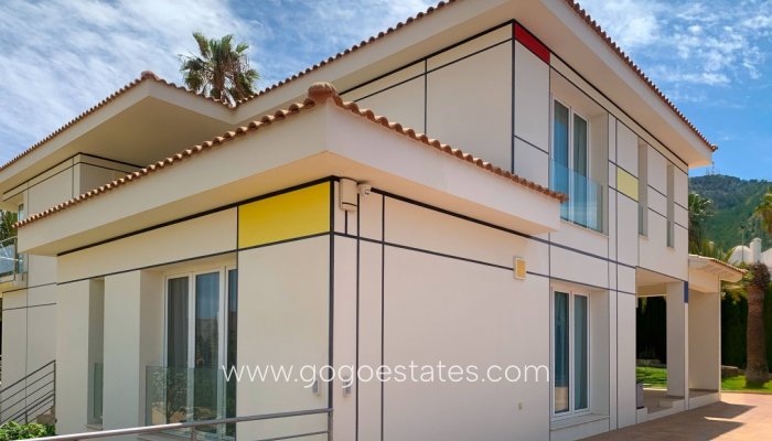 Te koop - Huis - Vrijstaande Villa - l'Alfas del Pi - Albir