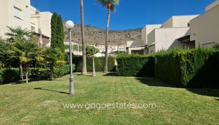 Te koop - Huis - Halfvrijstaande woning - Relleu - Relleu Centro