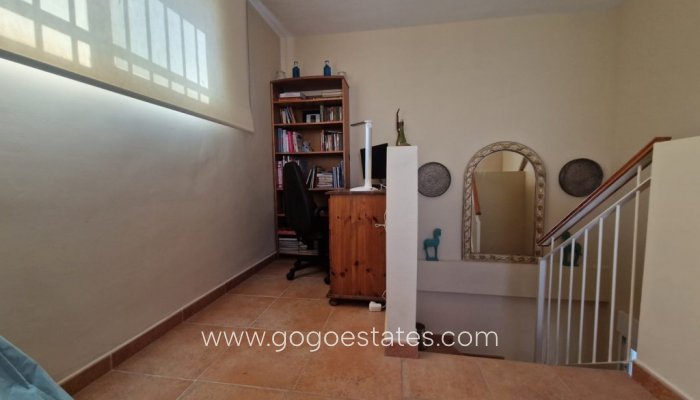 Te koop - Huis - Halfvrijstaande woning - Relleu - Relleu Centro