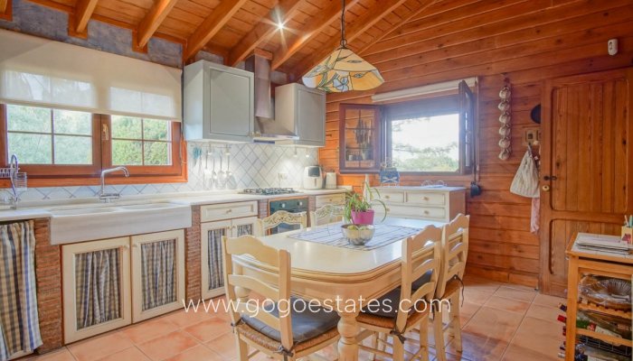 Te koop - Commercieel - Boerderij - Orba - Orba Centro