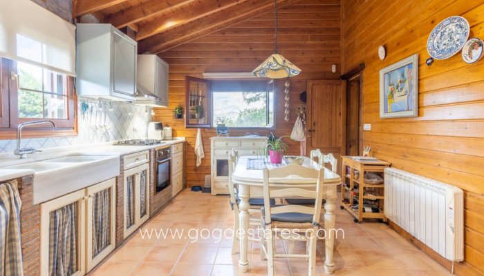 Te koop - Commercieel - Boerderij - Orba - Orba Centro