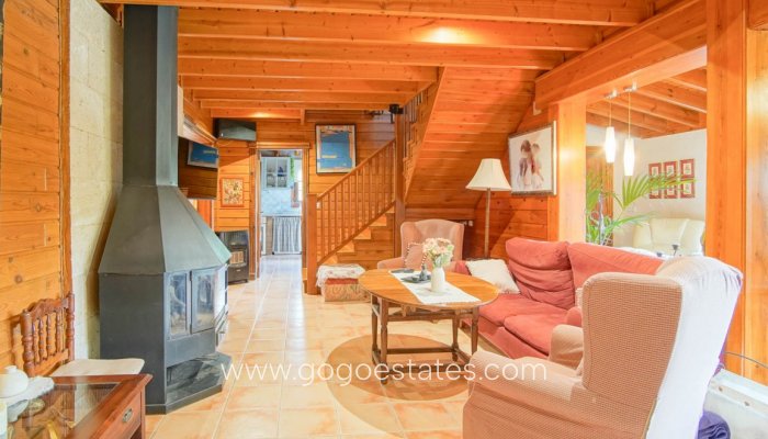 Te koop - Commercieel - Boerderij - Orba - Orba Centro