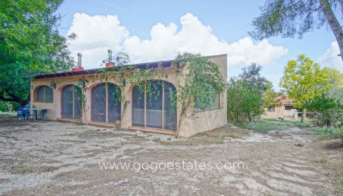 Te koop - Commercieel - Boerderij - Orba - Orba Centro