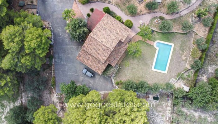 Te koop - Commercieel - Boerderij - Orba - Orba Centro