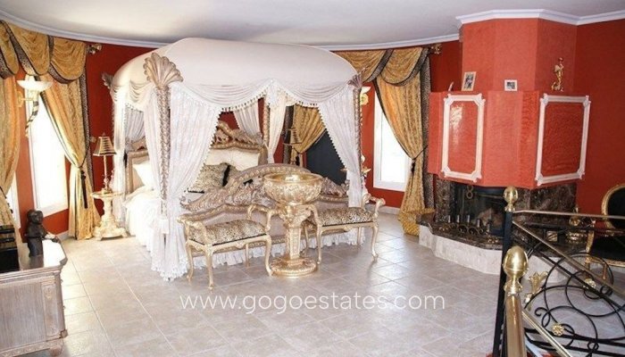 Te koop - Huis - Vrijstaande Villa - La Nucía - La Nucia Centro