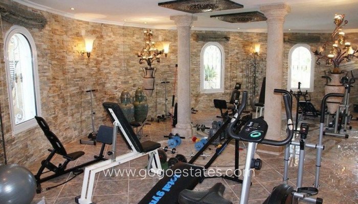 Te koop - Huis - Vrijstaande Villa - La Nucía - La Nucia Centro