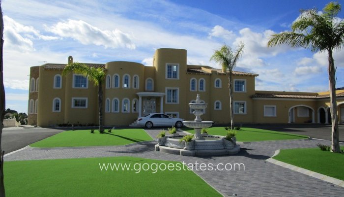 Te koop - Huis - Vrijstaande Villa - La Nucía - La Nucia Centro