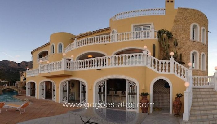 Te koop - Huis - Vrijstaande Villa - La Nucía - La Nucia Centro