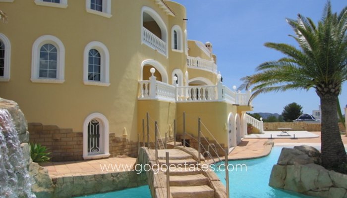 Te koop - Huis - Vrijstaande Villa - La Nucía - La Nucia Centro