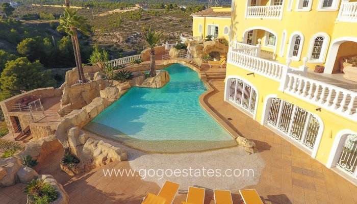 Te koop - Huis - Vrijstaande Villa - La Nucía - La Nucia Centro