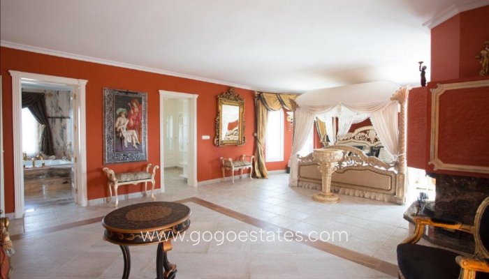 Te koop - Huis - Vrijstaande Villa - La Nucía - La Nucia Centro