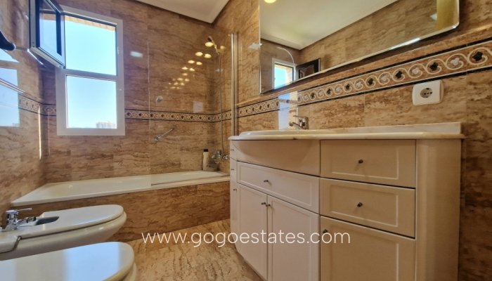 Te koop - Appartement - Appartement op de middelste verdieping - Benidorm - Benidorm Centro