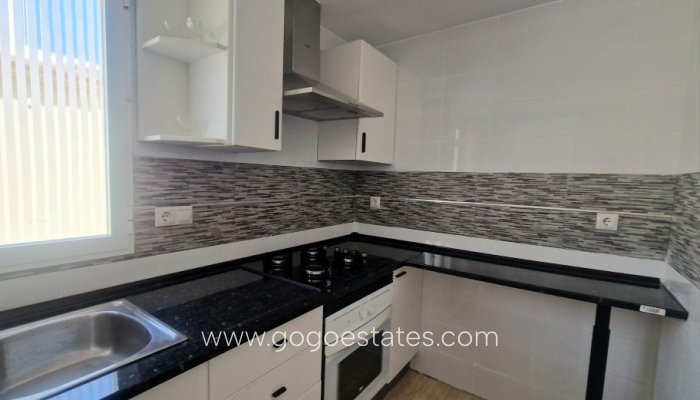 Te koop - Huis - Halfvrijstaande woning - La Nucía - La Nucia Centro