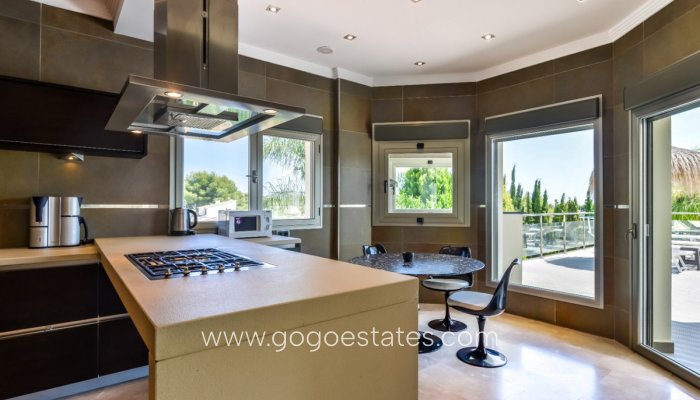 Te koop - Huis - Vrijstaande Villa - Benissa - La Fustera