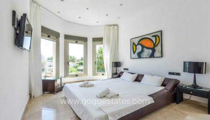 Te koop - Huis - Vrijstaande Villa - Benissa - La Fustera