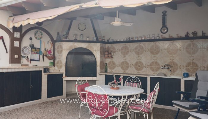 Te koop - Huis - Vrijstaande Villa - La Nucía - La Nucia Centro