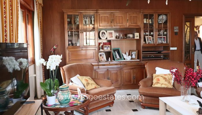 Te koop - Huis - Vrijstaande Villa - La Nucía - La Nucia Centro