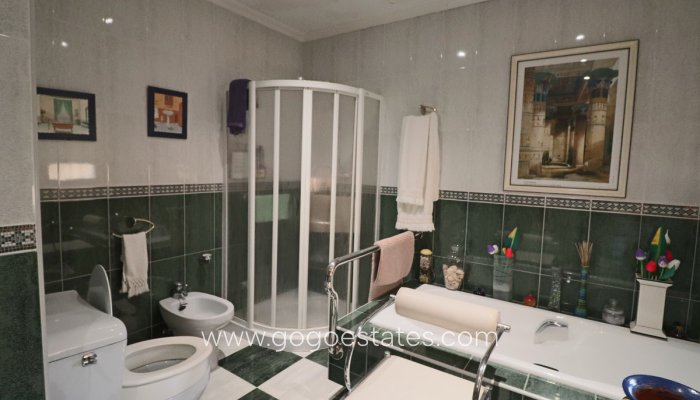 Te koop - Huis - Vrijstaande Villa - La Nucía - La Nucia Centro