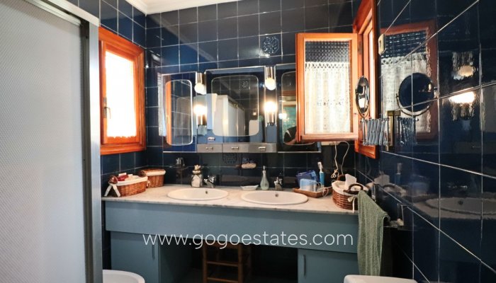 Te koop - Huis - Vrijstaande Villa - La Nucía - La Nucia Centro