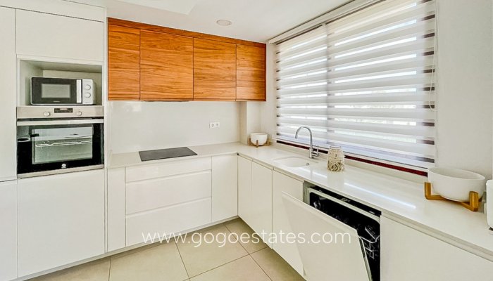 Te koop - Huis - Vrijstaande Villa - La Nucía - La Nucia Centro