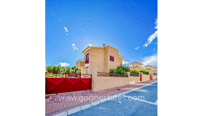 Te koop - Huis - Vrijstaande Villa - La Nucía - La Nucia Centro