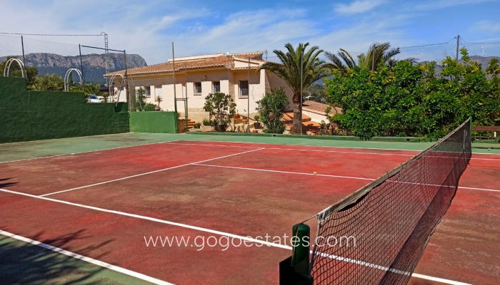 Te koop - Huis - Vrijstaande Villa - Calpe - Calpe Centro