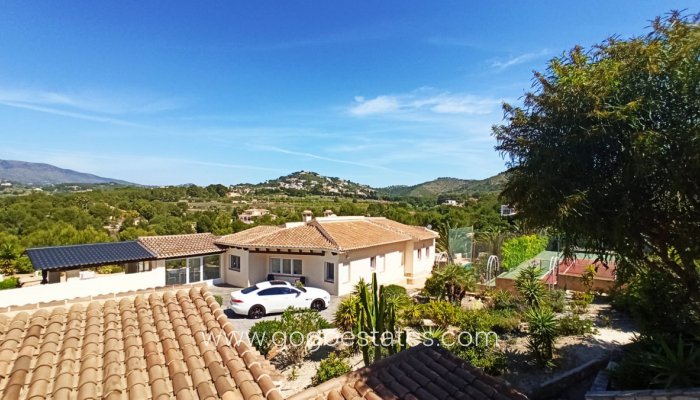 Te koop - Huis - Vrijstaande Villa - Calpe - Calpe Centro