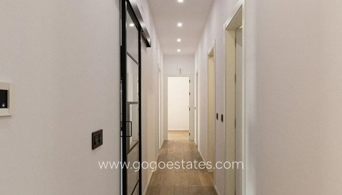 Te koop - Huis - Vrijstaande Villa - Altea - Altea La Vella