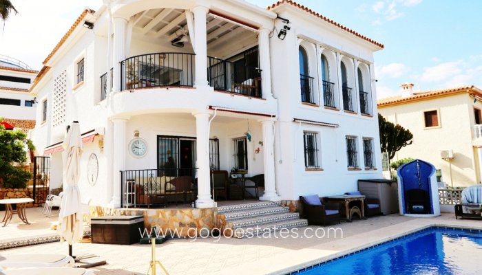 Te koop - Huis - Vrijstaande Villa - La Nucía - La Nucia Centro